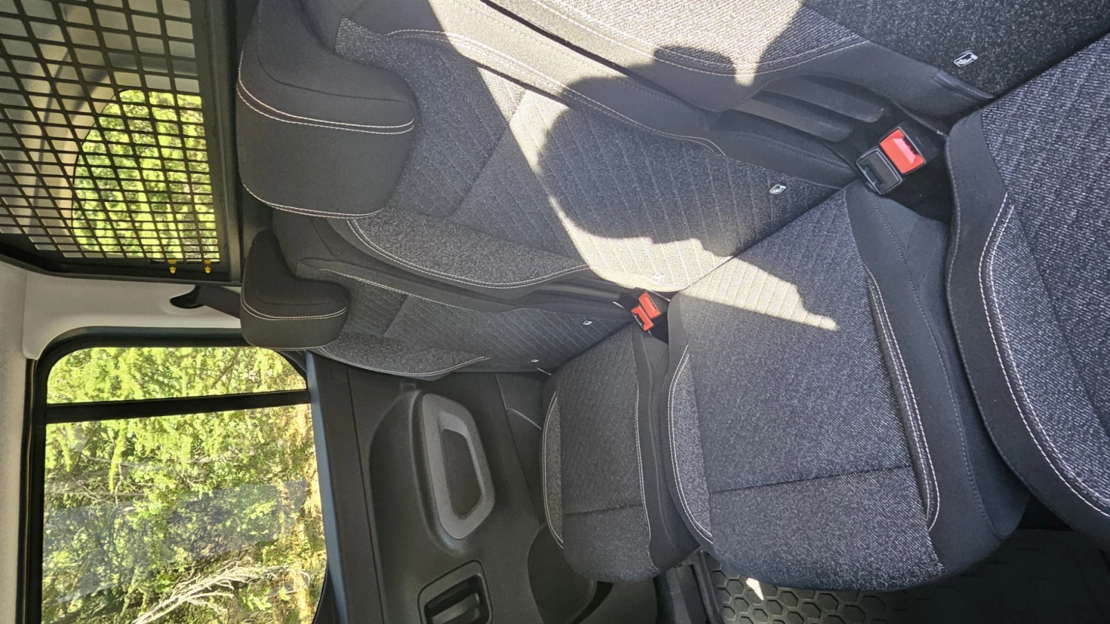 Peugeot Rifter, снимка 14 - Автомобили и джипове - 55743157