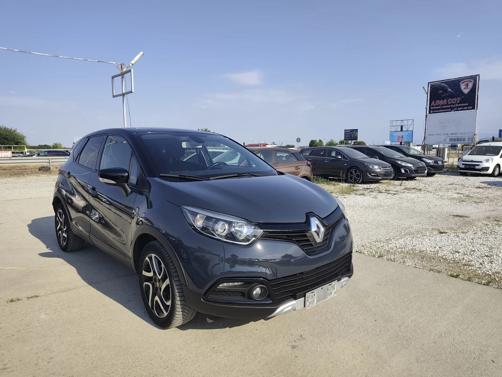 Renault Captur ЕВРО 6, Нави, 110кс, 6скорости, снимка 3 - Автомобили и джипове - 55825294
