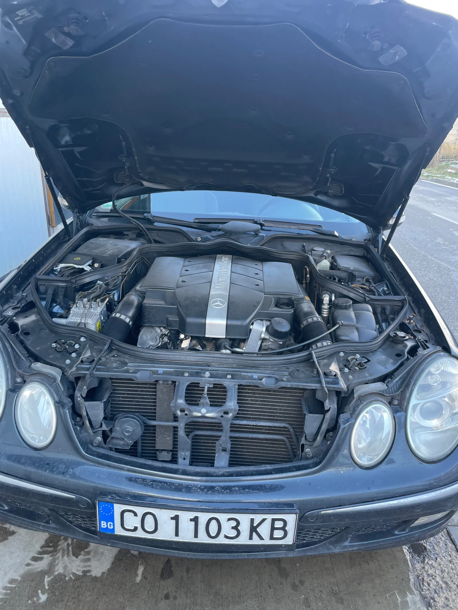 Mercedes-Benz 240, снимка 2 - Автомобили и джипове - 55897413