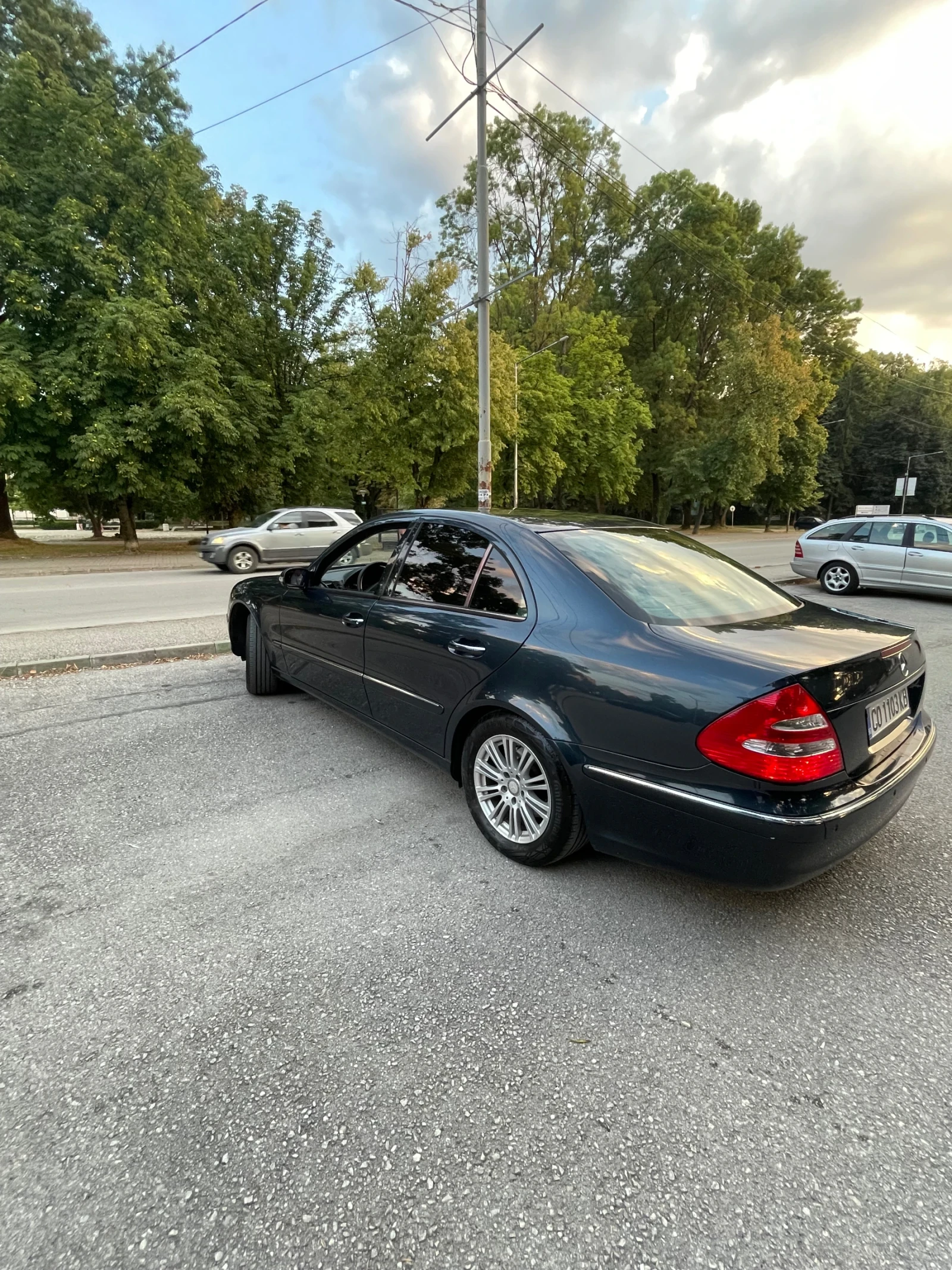 Mercedes-Benz 240, снимка 4 - Автомобили и джипове - 55897413