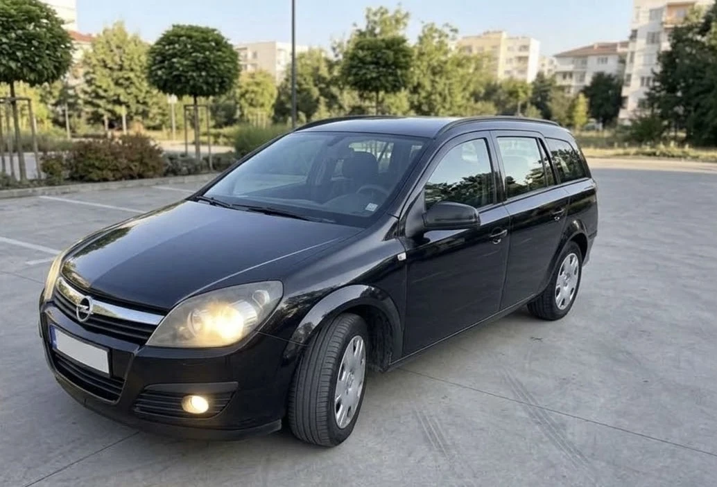 Opel Astra Combi, снимка 5 - Автомобили и джипове - 56125431