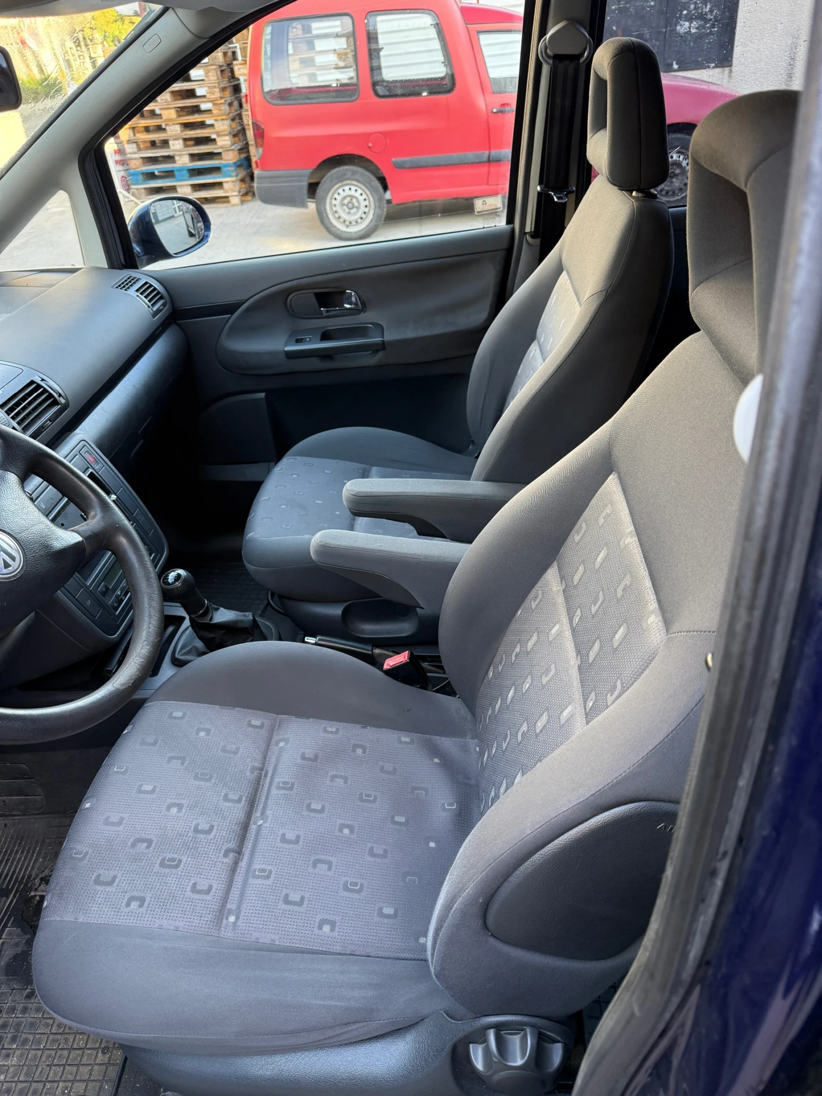 VW Sharan 7 места, снимка 7 - Автомобили и джипове - 56227216