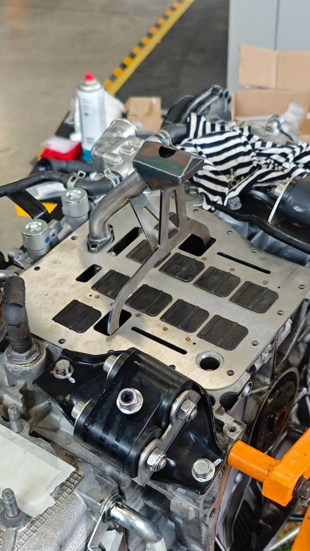 Subaru Impreza STI DCCD 2.5 NEW ENGINE , снимка 16 - Автомобили и джипове - 56364458