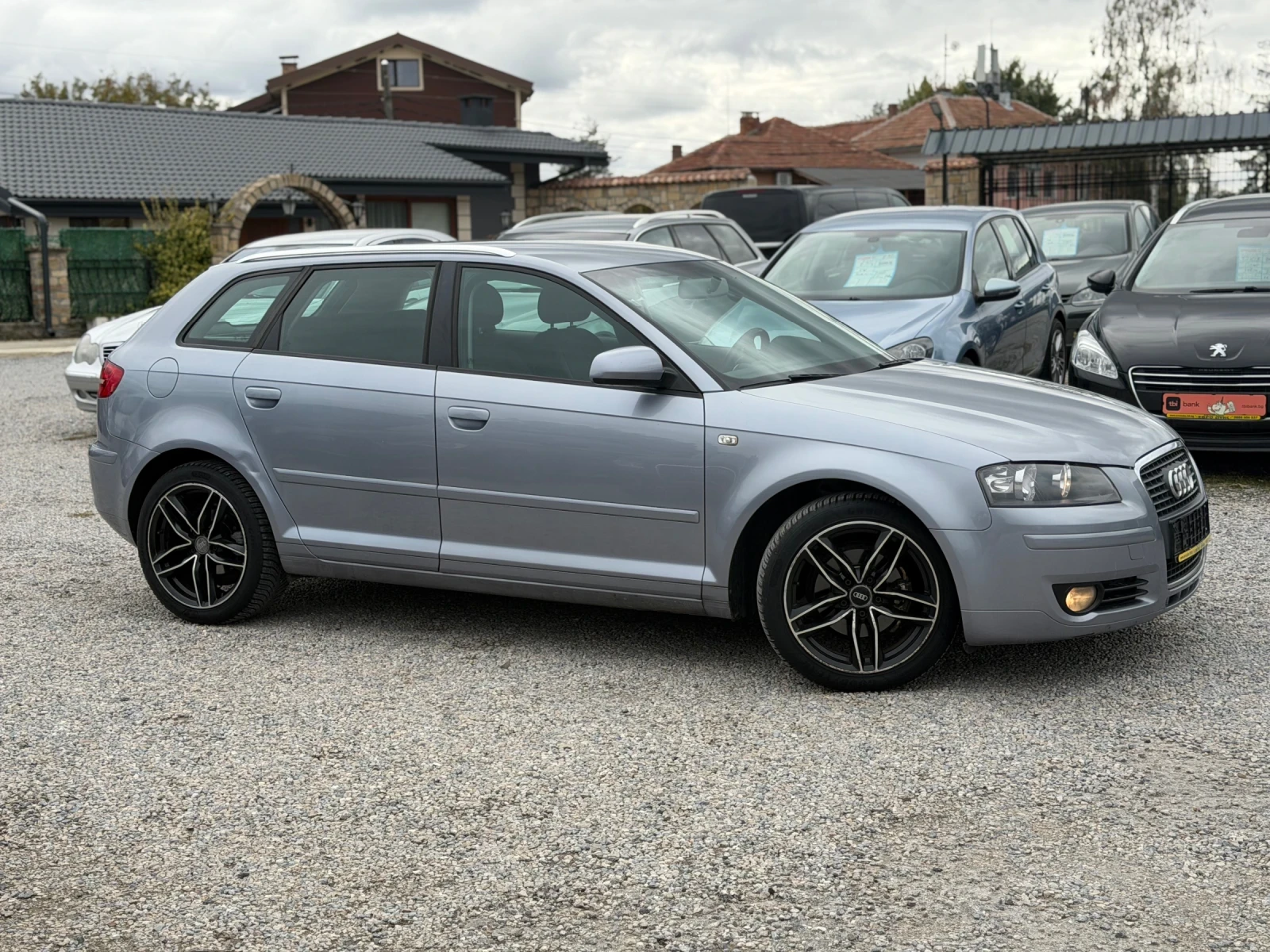 Audi A3 1.6i 116кс 6ск , снимка 7 - Автомобили и джипове - 56697299