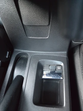 Jeep Compass 2.4БЕНЗИН 4х4 - 10200 € / 19949.47 лв. - 71990912 17