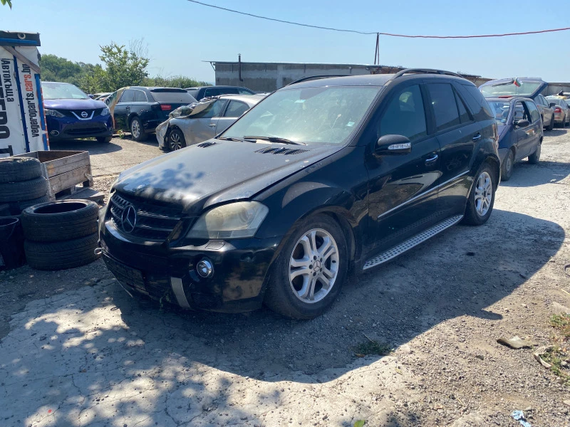 Mercedes-Benz ML 320 320cdi, снимка 2 - Автомобили и джипове - 46621841