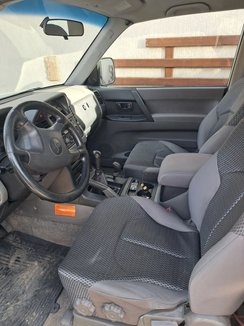 Mitsubishi Pajero Sport, снимка 5 - Автомобили и джипове - 47596786