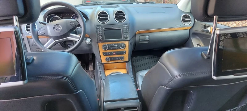 Mercedes-Benz GL 500, снимка 9 - Автомобили и джипове - 48091584