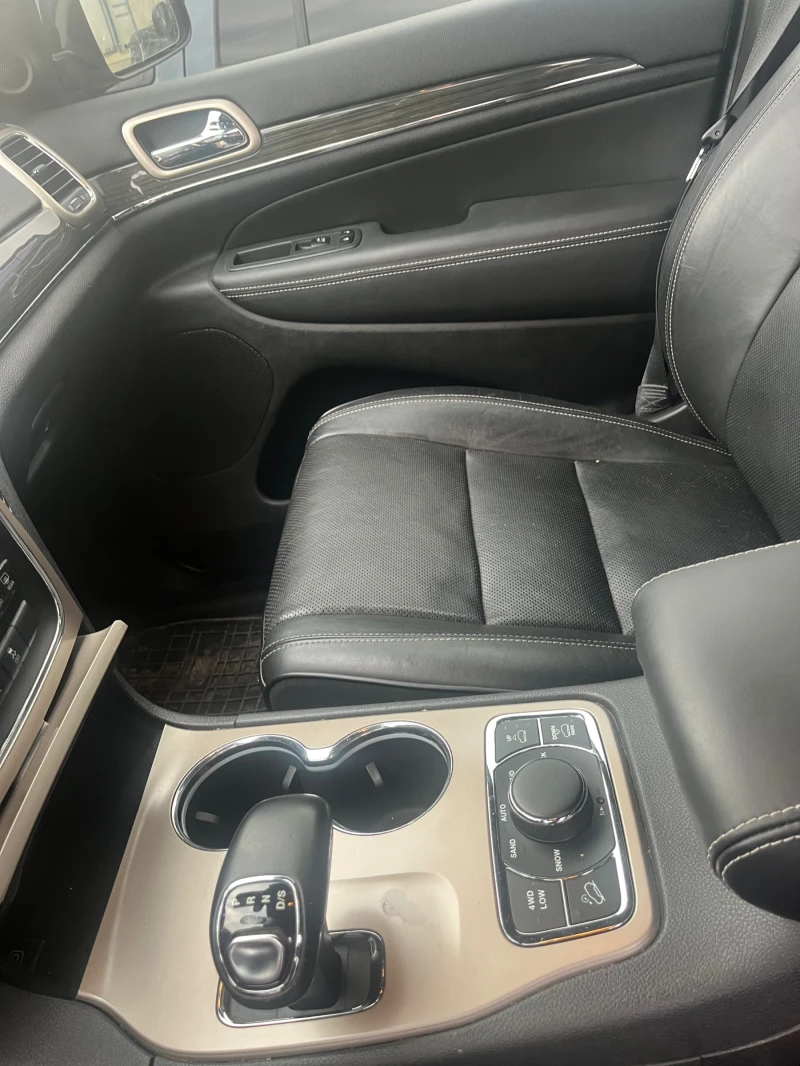 Jeep Grand cherokee 5.7 Overland/LPG, снимка 13 - Автомобили и джипове - 49149721