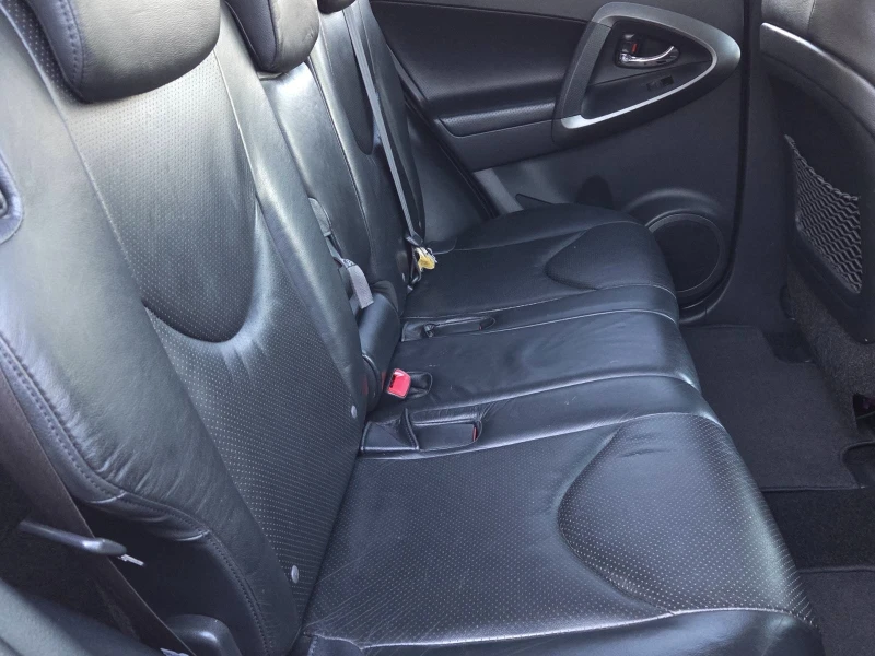 Toyota Rav4 EXECUTIVE/4x4/FACELIFT/РЕАЛЕН АВТОМОБИЛ, снимка 8 - Автомобили и джипове - 52958156