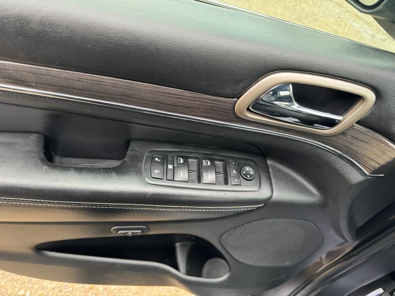 Jeep Grand cherokee, снимка 7 - Автомобили и джипове - 53020180