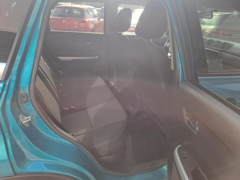 Suzuki Vitara 1.6 GL+ 4X4, снимка 12 - Автомобили и джипове - 53343450