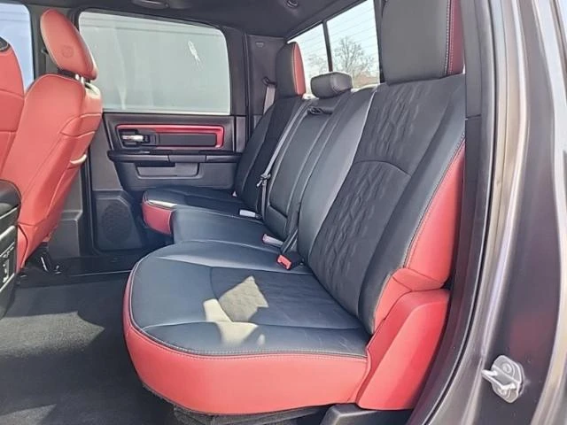 Dodge RAM 1500  Rebel Crew Cab Extra Short Bed, снимка 17 - Автомобили и джипове - 48050665