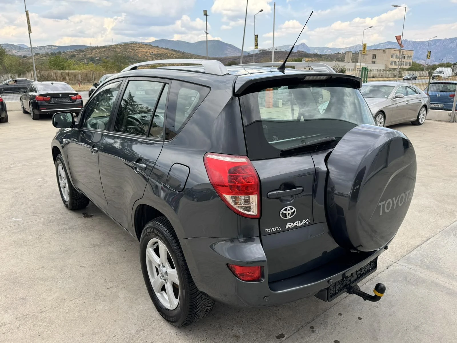 Toyota Rav4 2.2* 136ps* 6ск* Парктроник* Климатроник*  - изображение 3