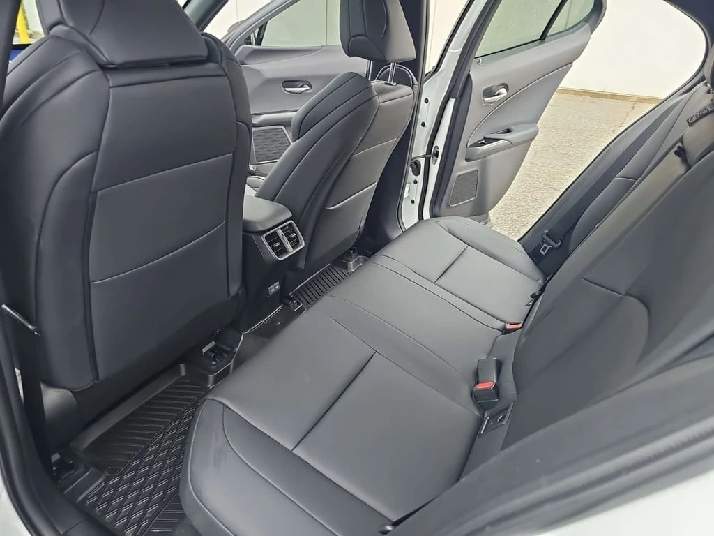 Lexus UX 300h F SPORT Handling CVT  CARFAX | Mobile.bg � ����������� 15