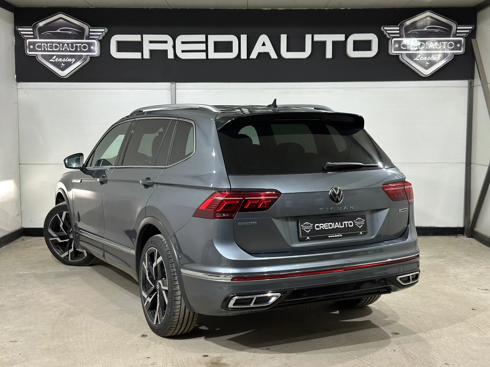 VW Tiguan 7 места Full assistants, снимка 4 - Автомобили и джипове - 53811014