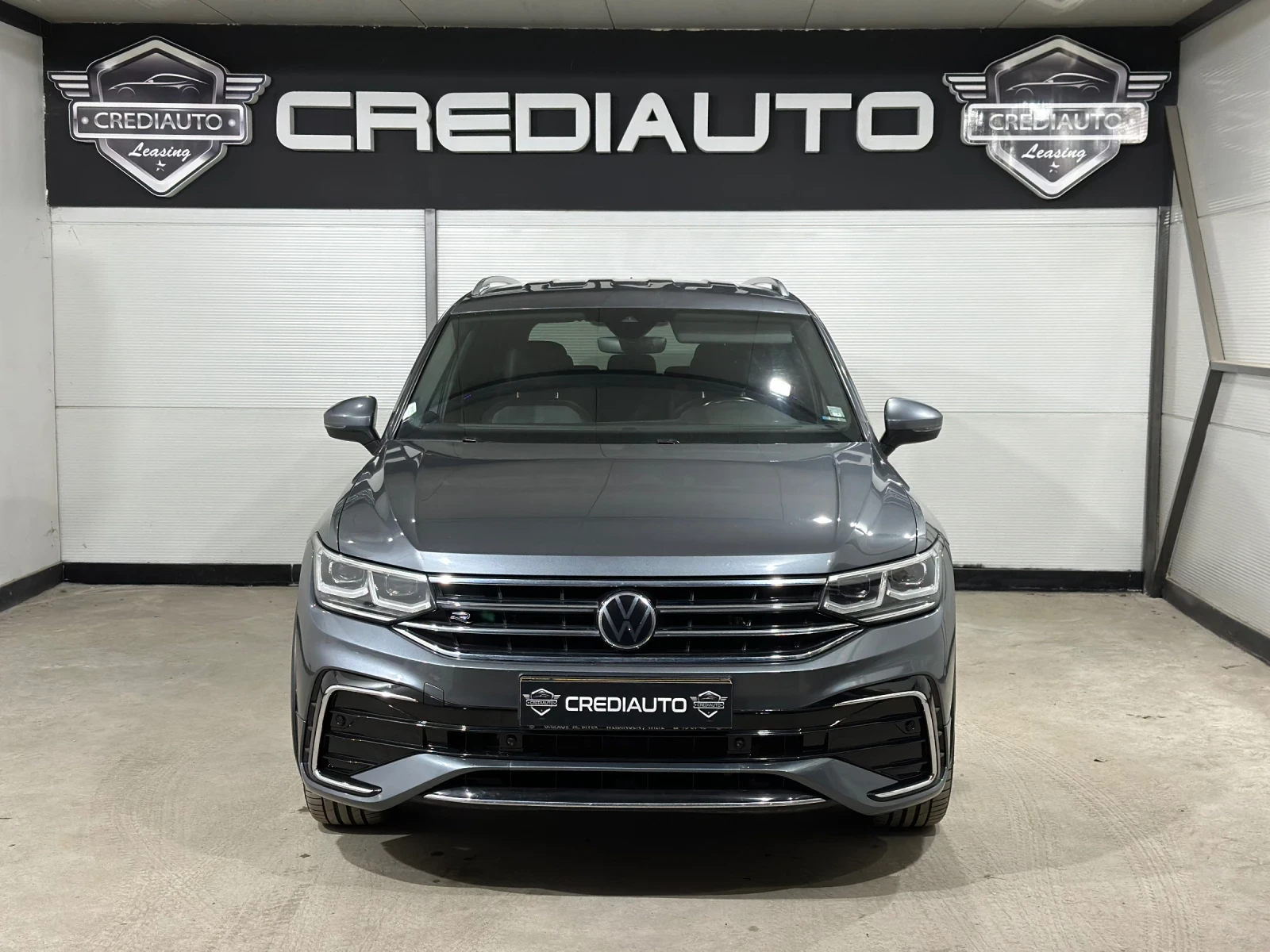VW Tiguan 7 места Full assistants, снимка 2 - Автомобили и джипове - 53811014