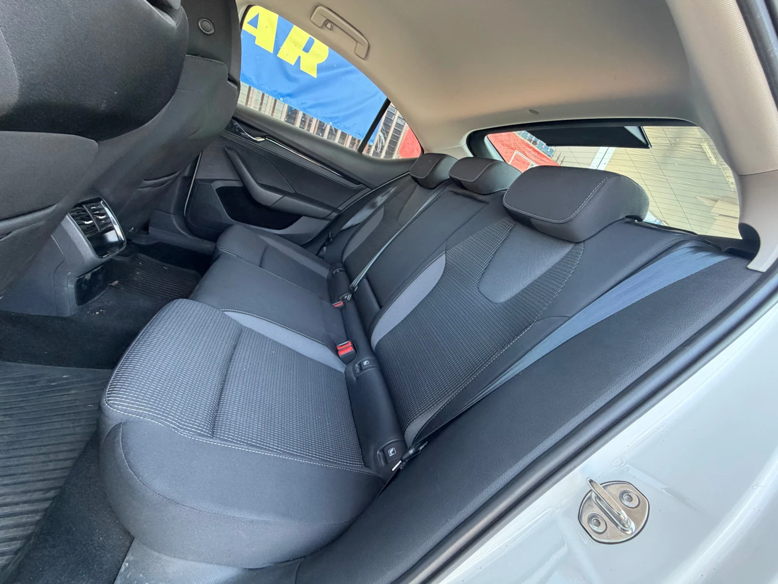 Skoda Octavia 2.0D* 2023�* LED* DIGITAL*  | Mobile.bg � ����������� 9