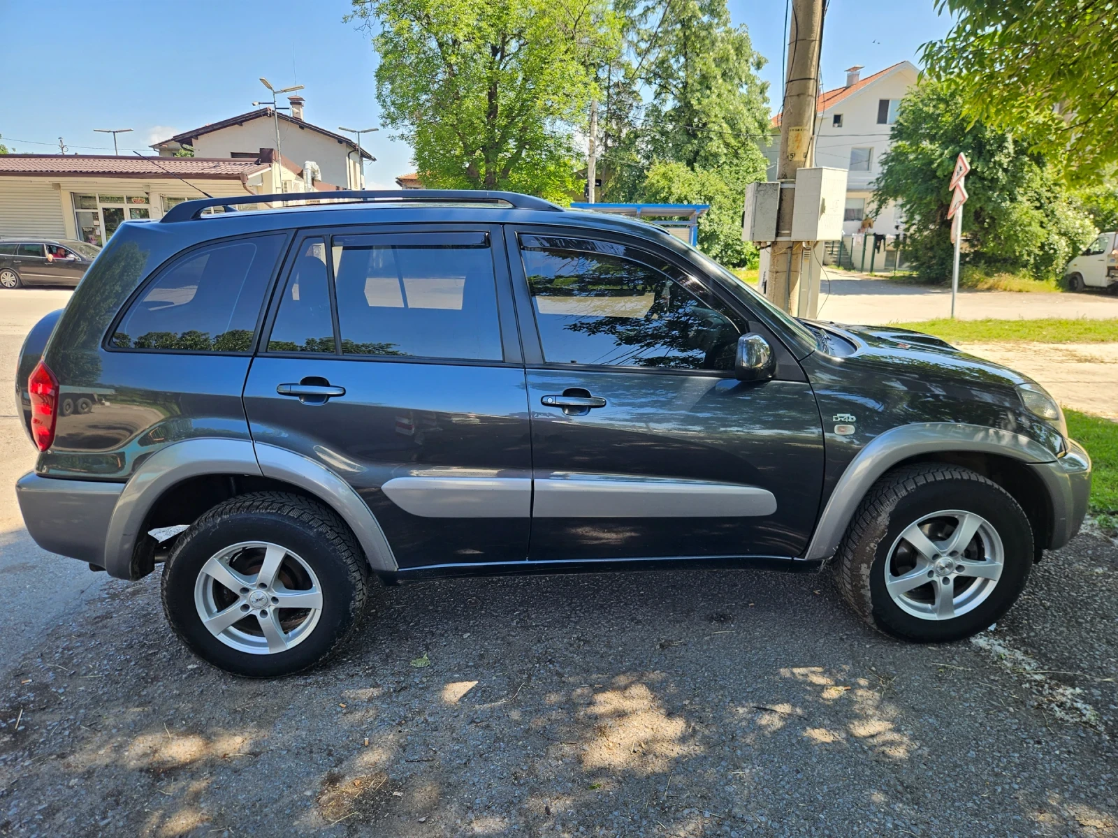 Toyota Rav4 2.0D4D , снимка 4 - Автомобили и джипове - 54676575