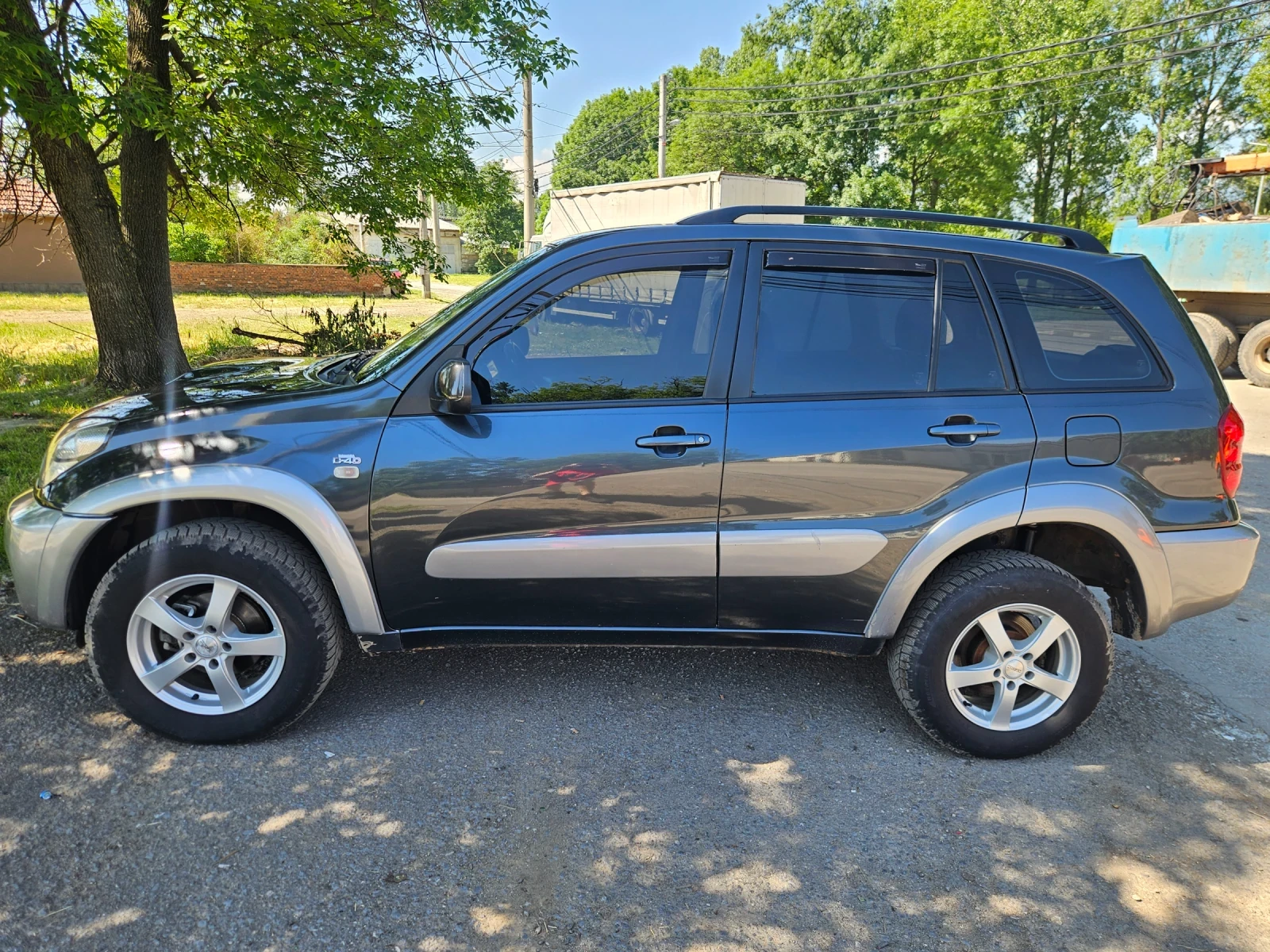 Toyota Rav4 2.0D4D , снимка 6 - Автомобили и джипове - 54676575