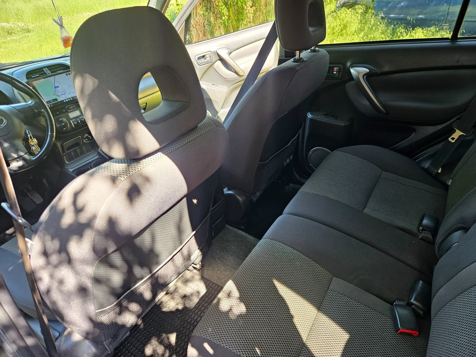 Toyota Rav4 2.0D4D , снимка 11 - Автомобили и джипове - 54676575