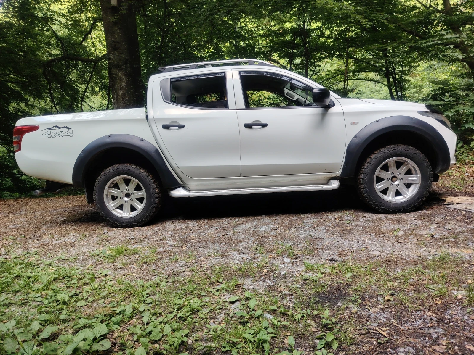 Mitsubishi L200, снимка 2 - Автомобили и джипове - 55224329