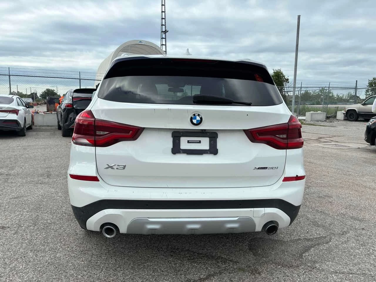 BMW X3 | АВТОКРЕДИТ БЕЗ ПЪРВОНАЧАЛНА ВНОСКА | , снимка 4 - Автомобили и джипове - 55237181