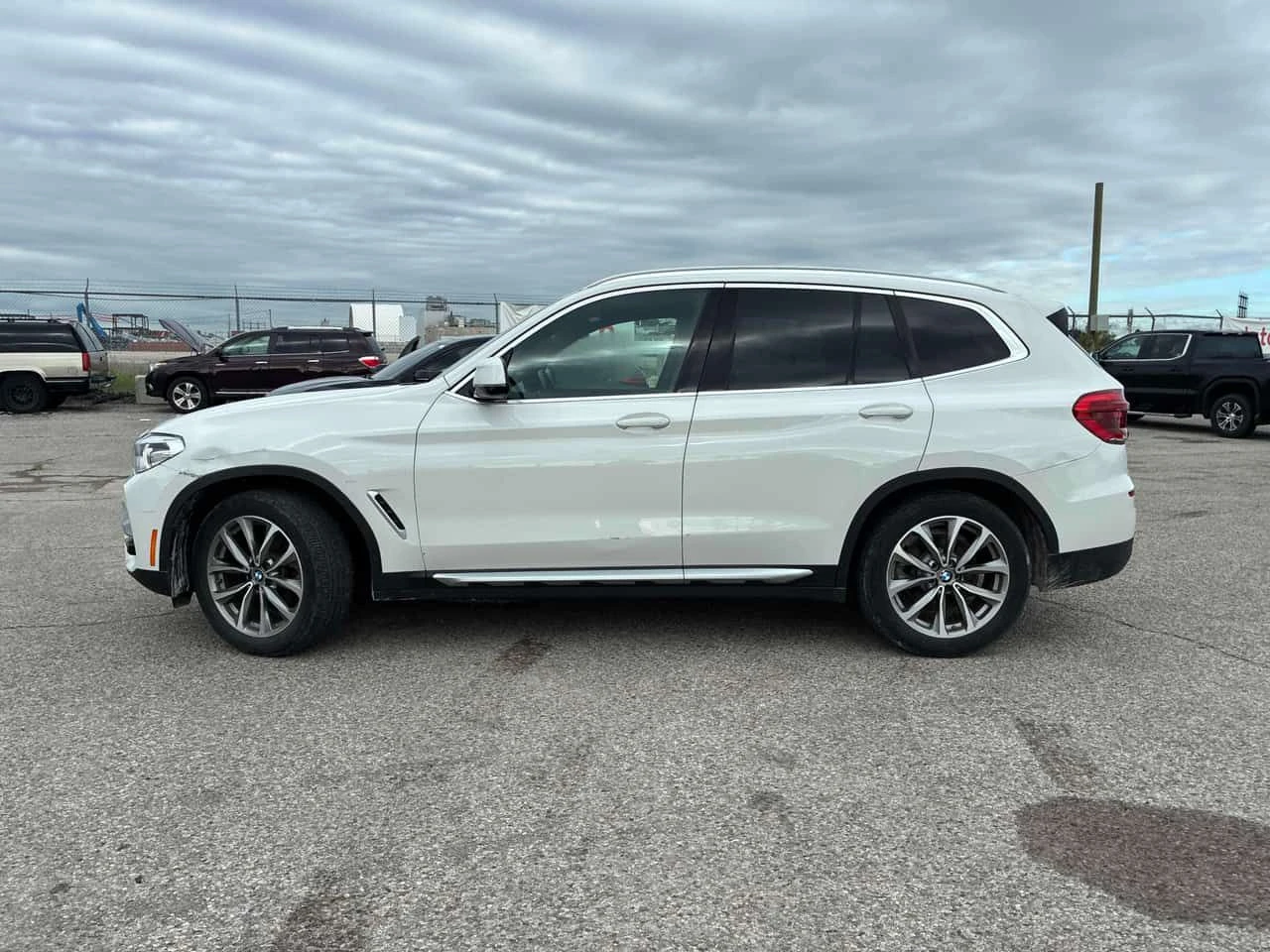 BMW X3 | АВТОКРЕДИТ БЕЗ ПЪРВОНАЧАЛНА ВНОСКА | , снимка 2 - Автомобили и джипове - 55237181