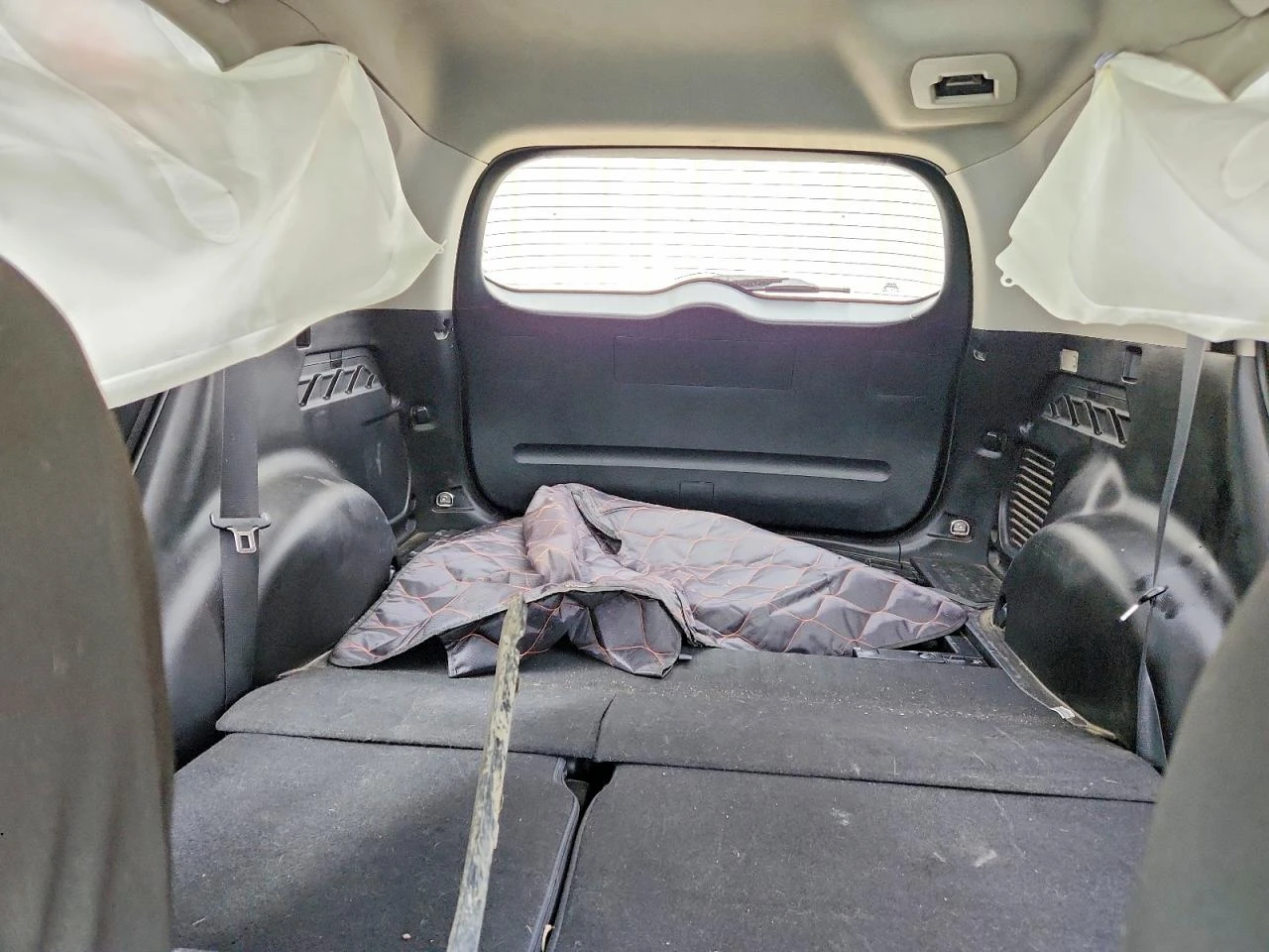 Toyota Rav4 2.5l Le, снимка 10 - Автомобили и джипове - 55322506