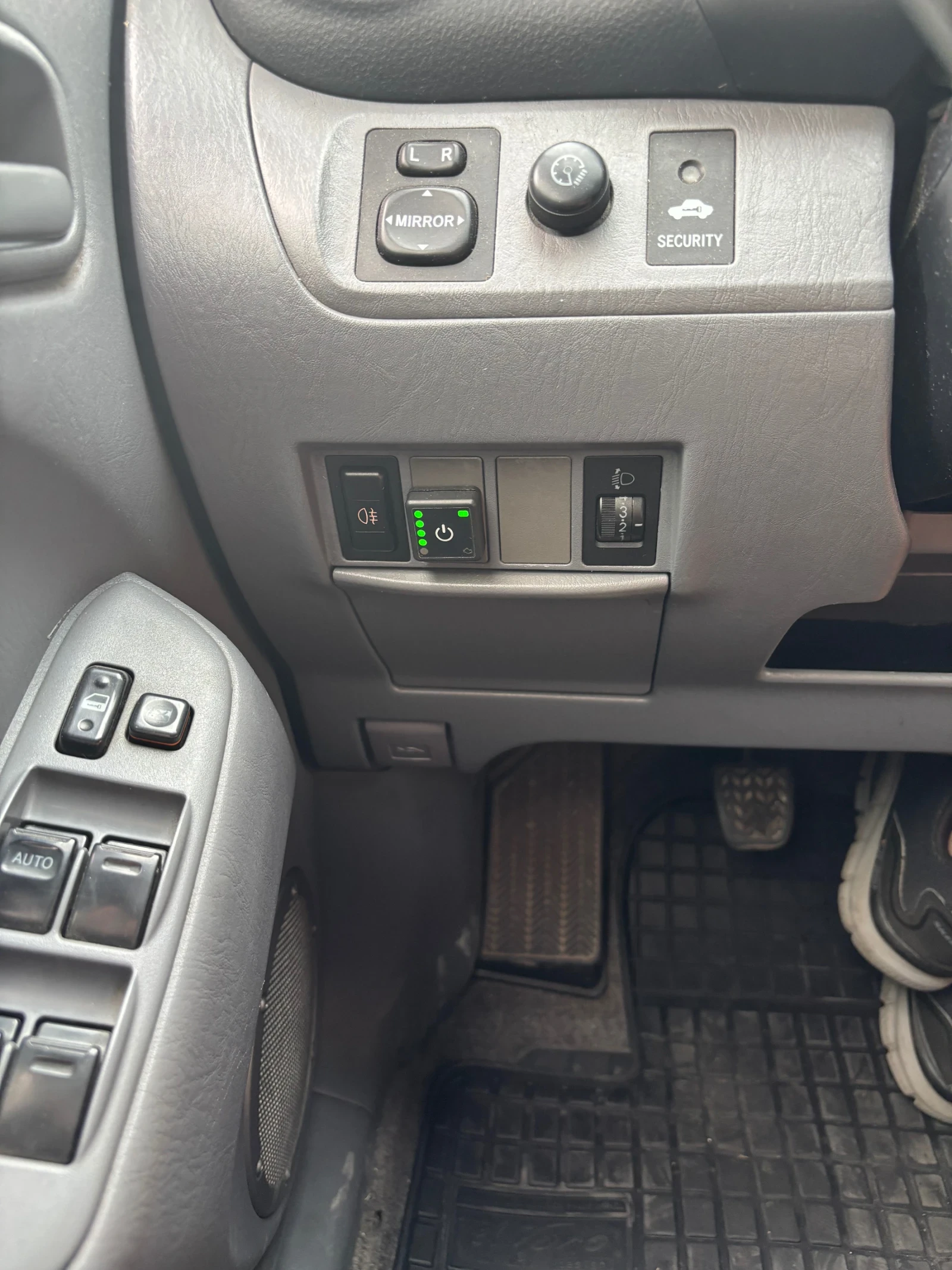 Toyota Rav4, снимка 10 - Автомобили и джипове - 55660540
