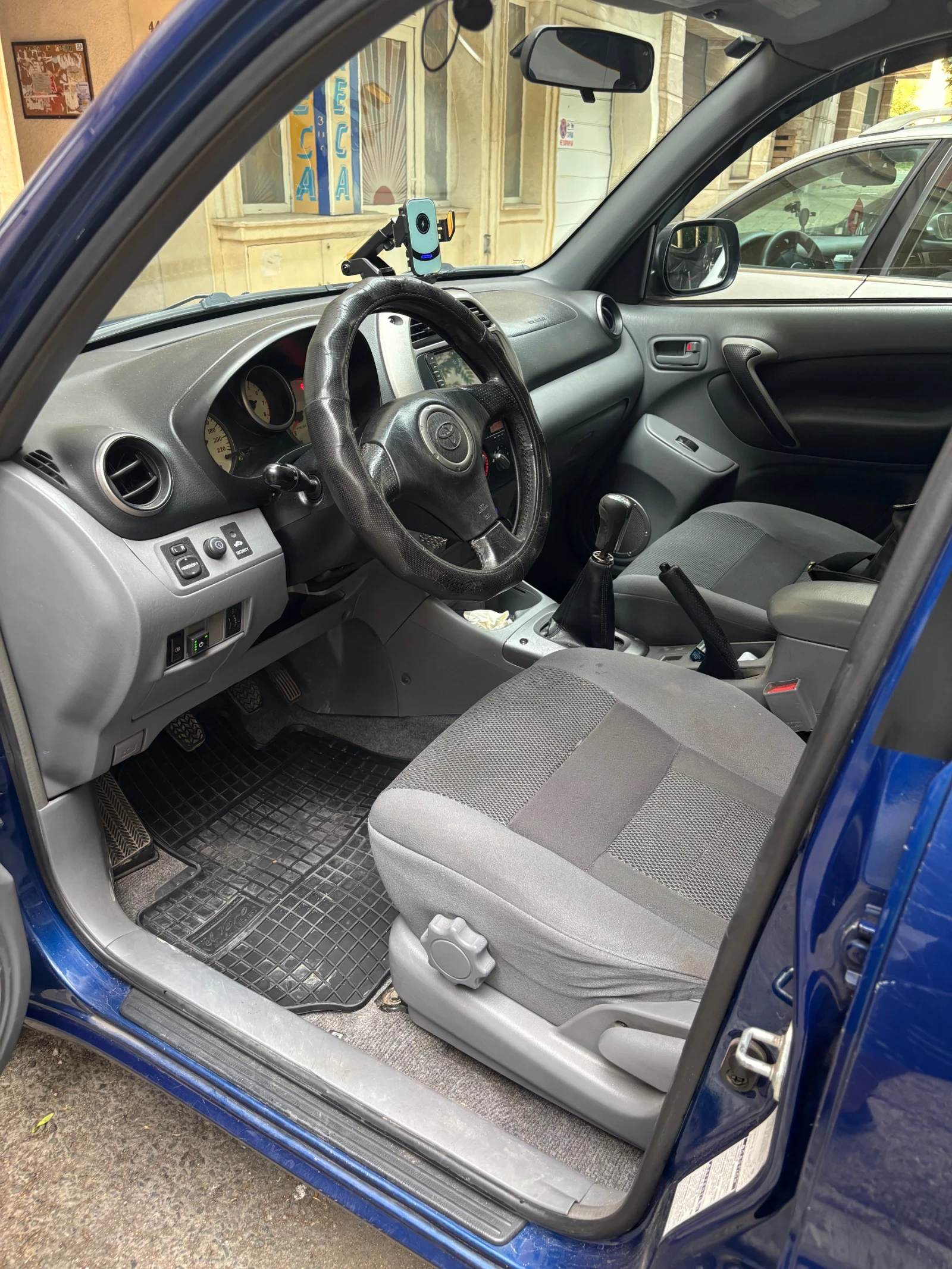 Toyota Rav4, снимка 5 - Автомобили и джипове - 55660540
