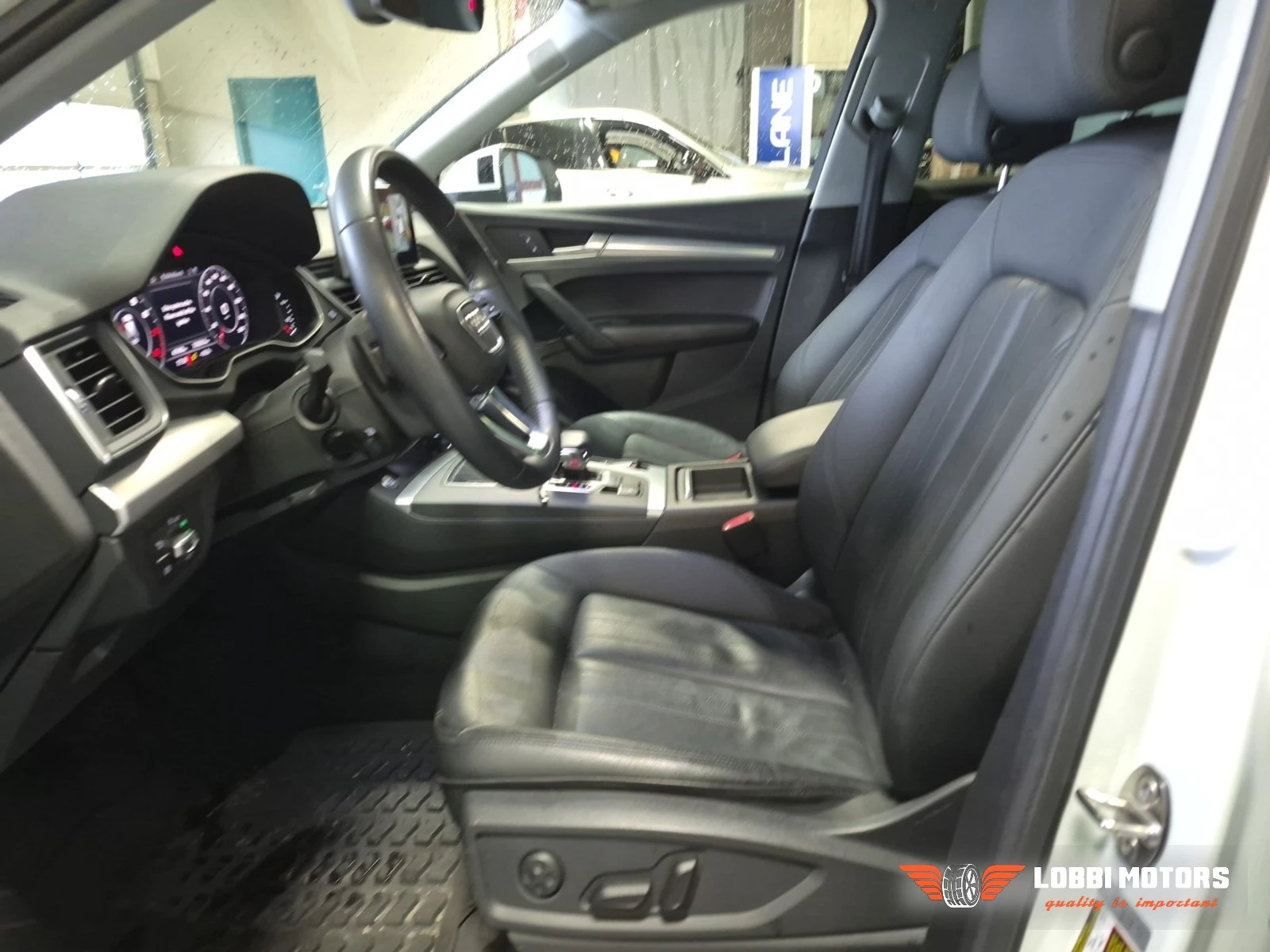 Audi Q5, снимка 5 - Автомобили и джипове - 55955865