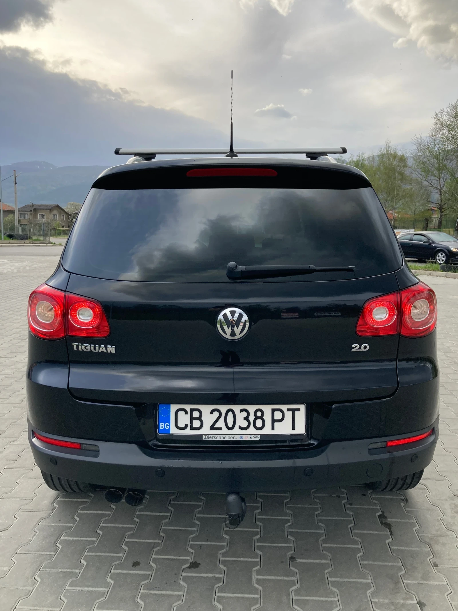VW Tiguan 5N, снимка 3 - Автомобили и джипове - 56201279