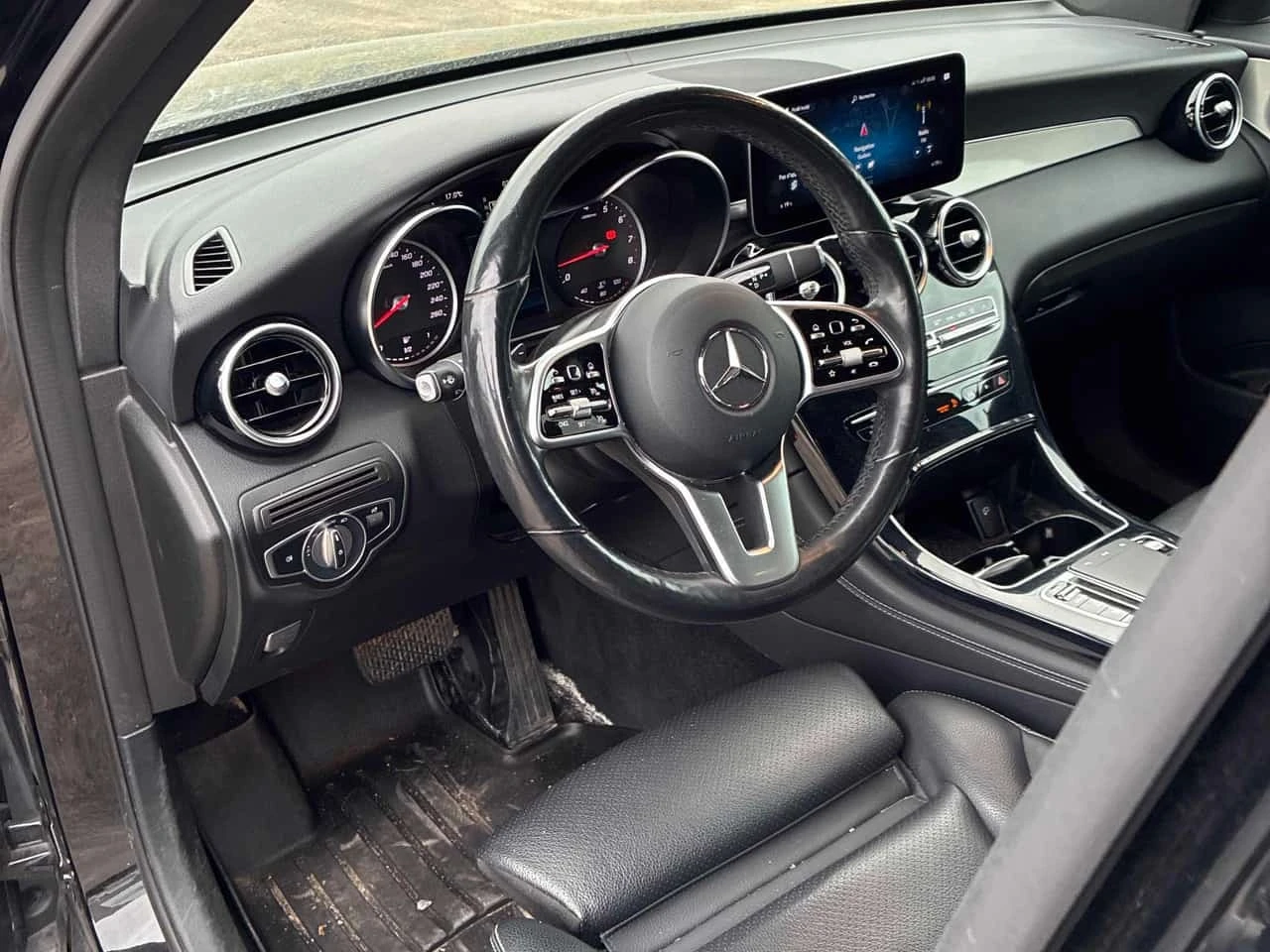 Mercedes-Benz GLC 300 4MATIC | CARFAX | БЕЗ ИНЦИДЕНТИ, снимка 7 - Автомобили и джипове - 56282292