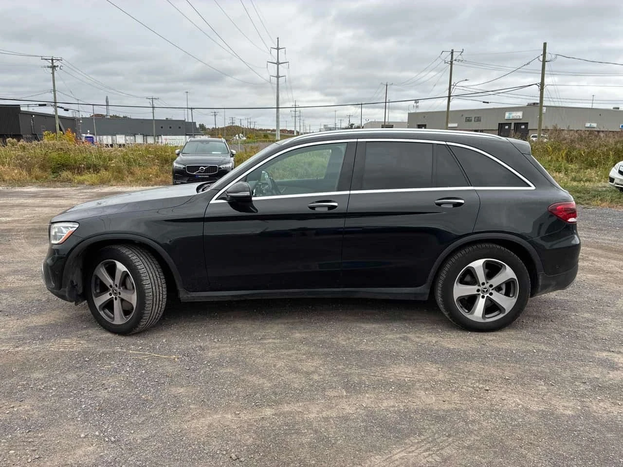 Mercedes-Benz GLC 300 4MATIC | CARFAX | БЕЗ ИНЦИДЕНТИ, снимка 3 - Автомобили и джипове - 56282292