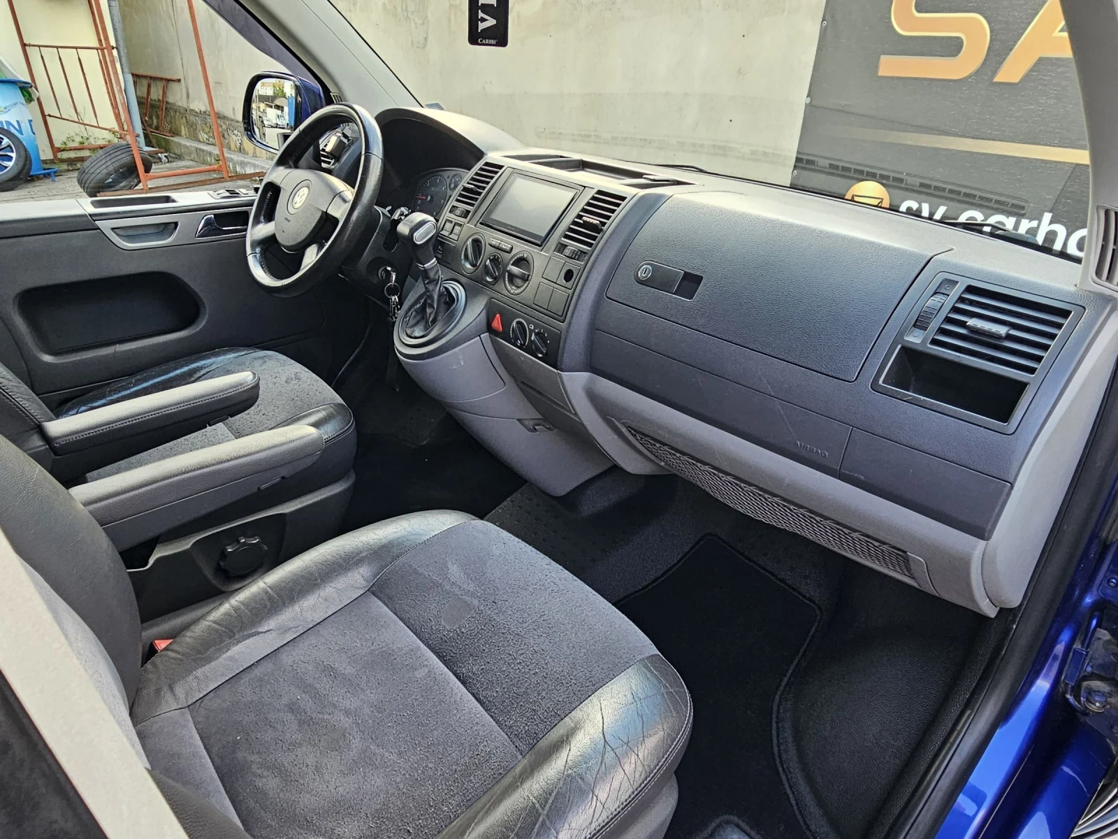 VW T5 2.5/T5/CARAVELE, снимка 13 - Бусове и автобуси - 54299239