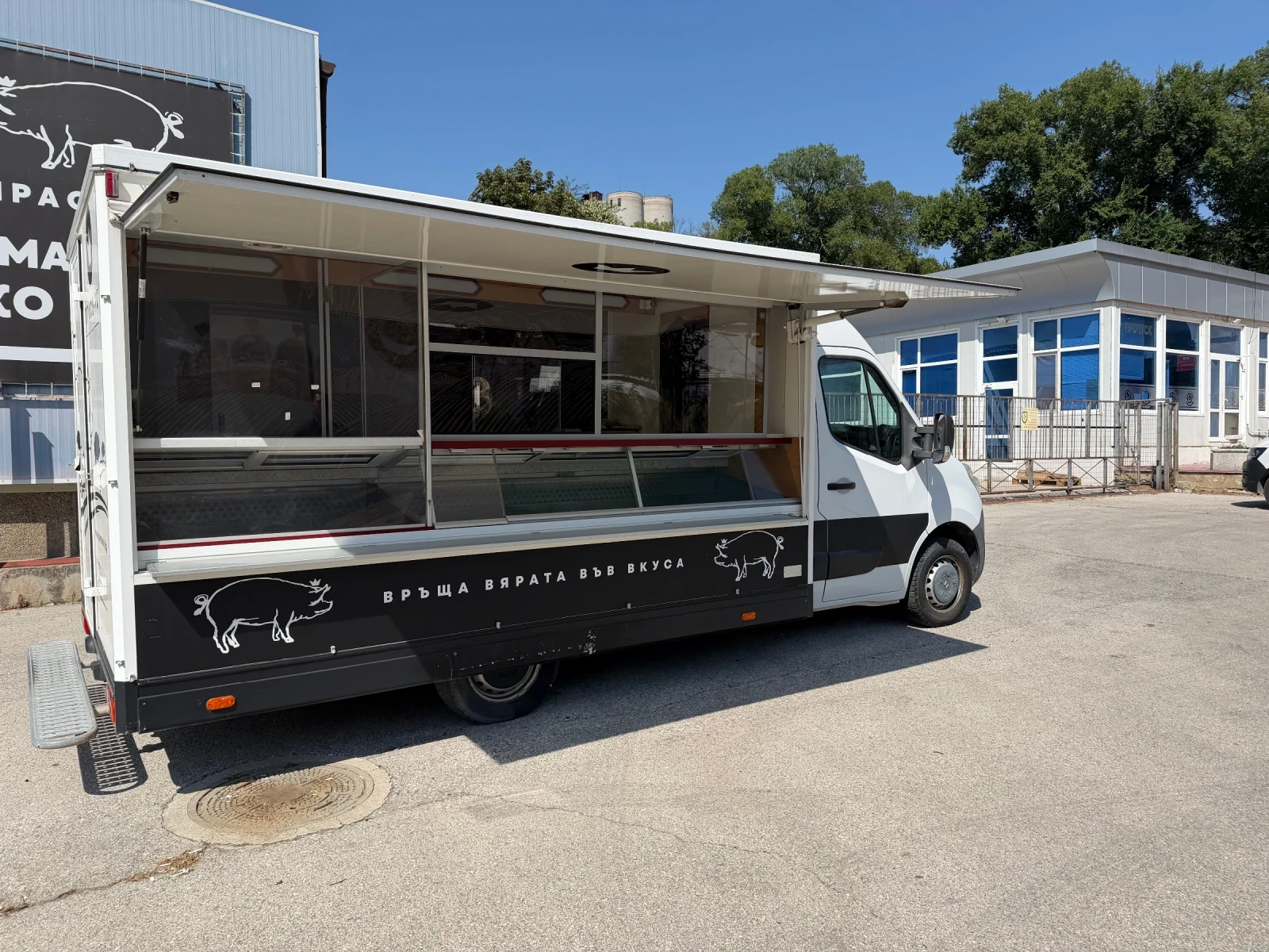 Renault Master Мобилен магазин, снимка 10 - Бусове и автобуси - 55404989