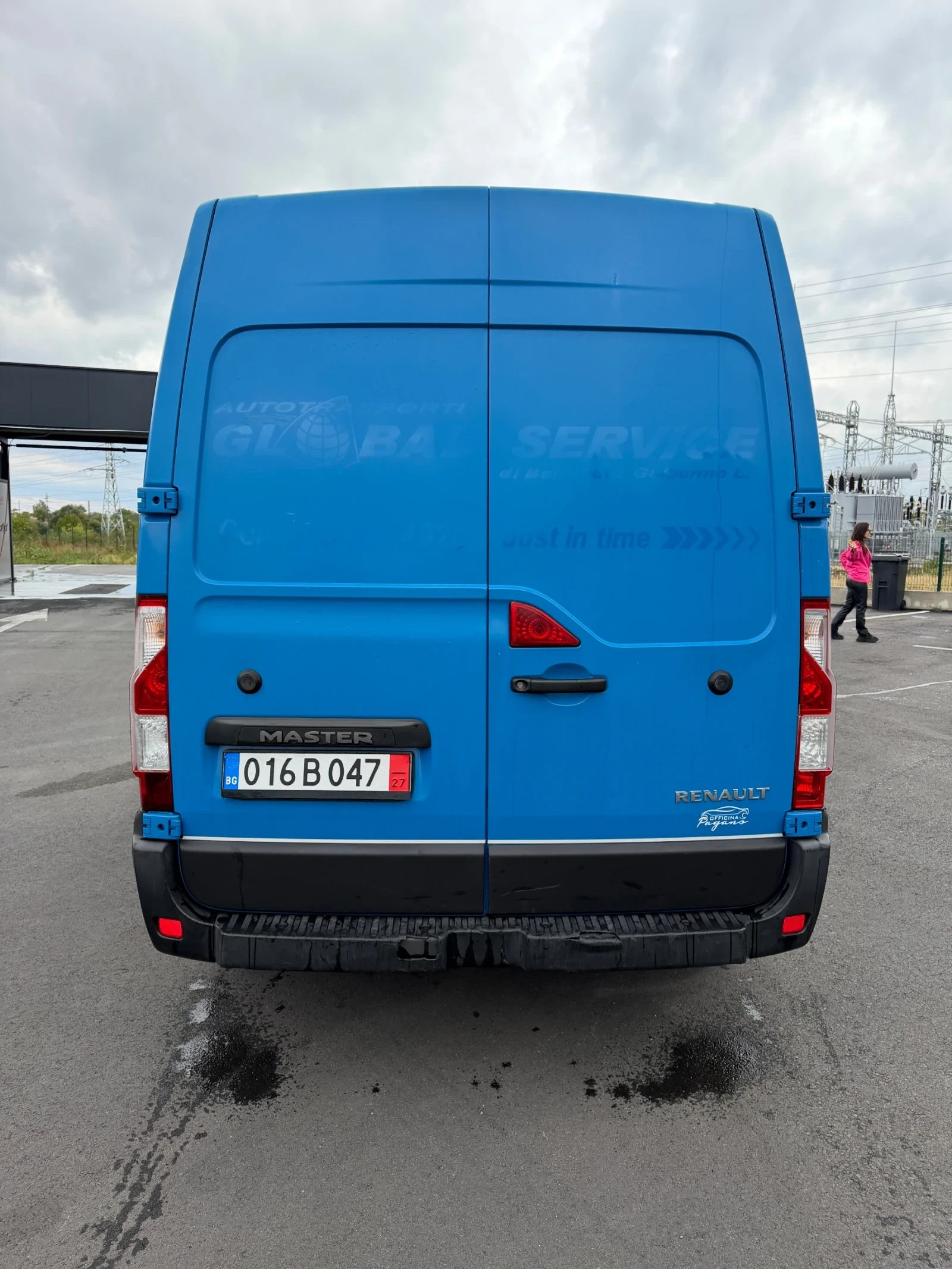 Renault Master lll 2.3* euro6* на въздух, снимка 4 - Бусове и автобуси - 56233959