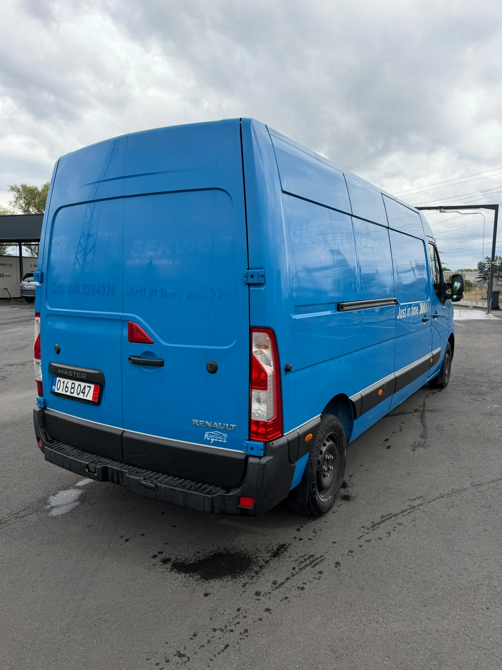 Renault Master lll 2.3* euro6* на въздух, снимка 3 - Бусове и автобуси - 56233959