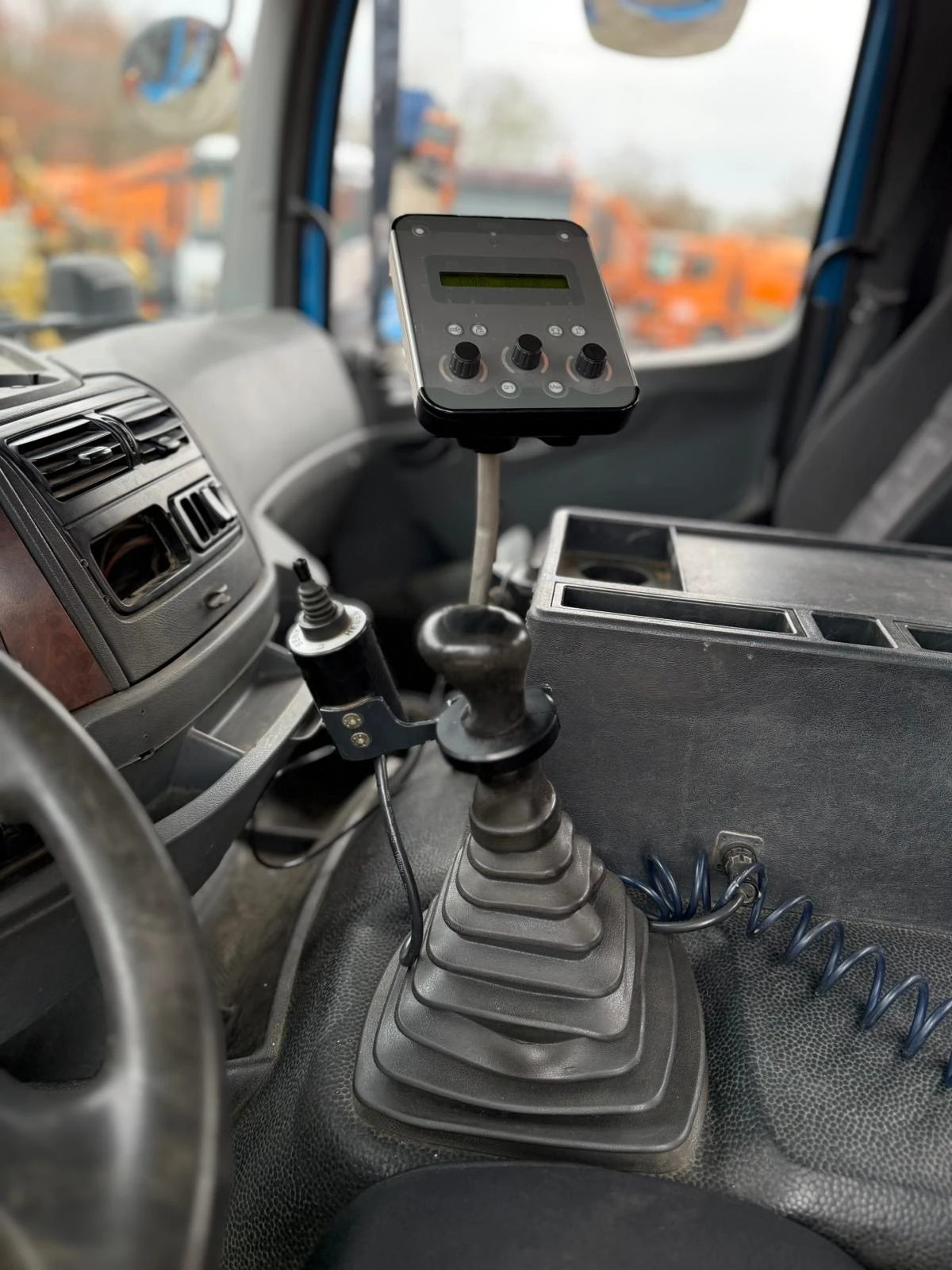 Mercedes-Benz 1843 Axor 4x4  | Mobile.bg   14