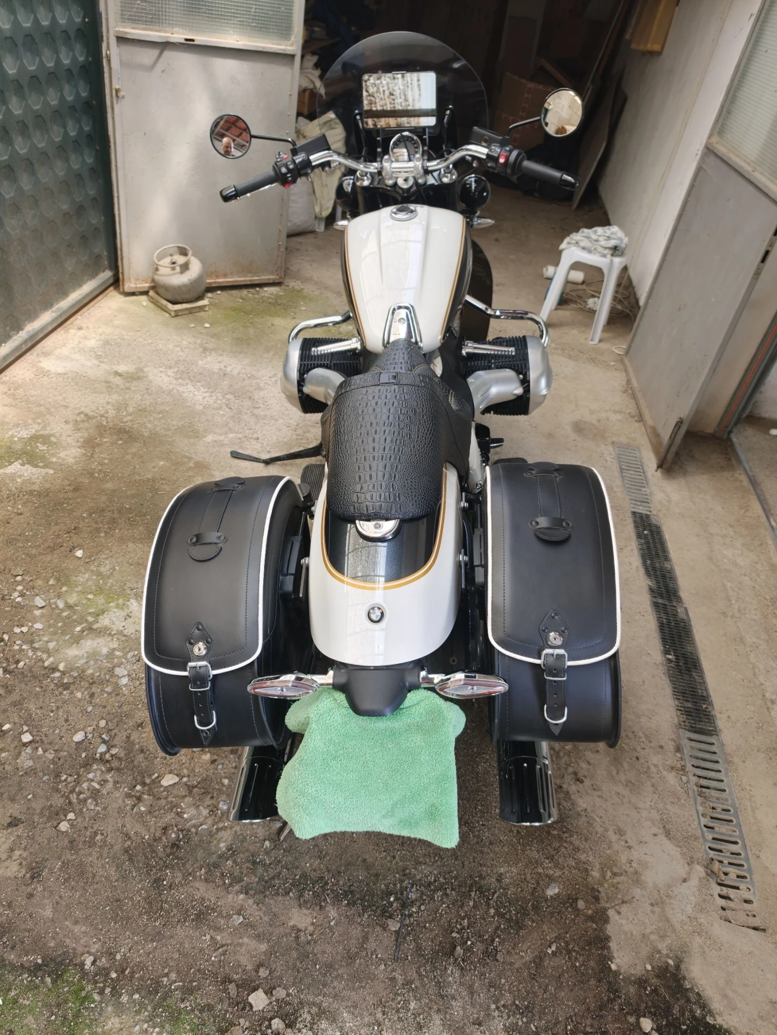 BMW R 1800 Classic , снимка 4 - Мотоциклети и мототехника - 55350460
