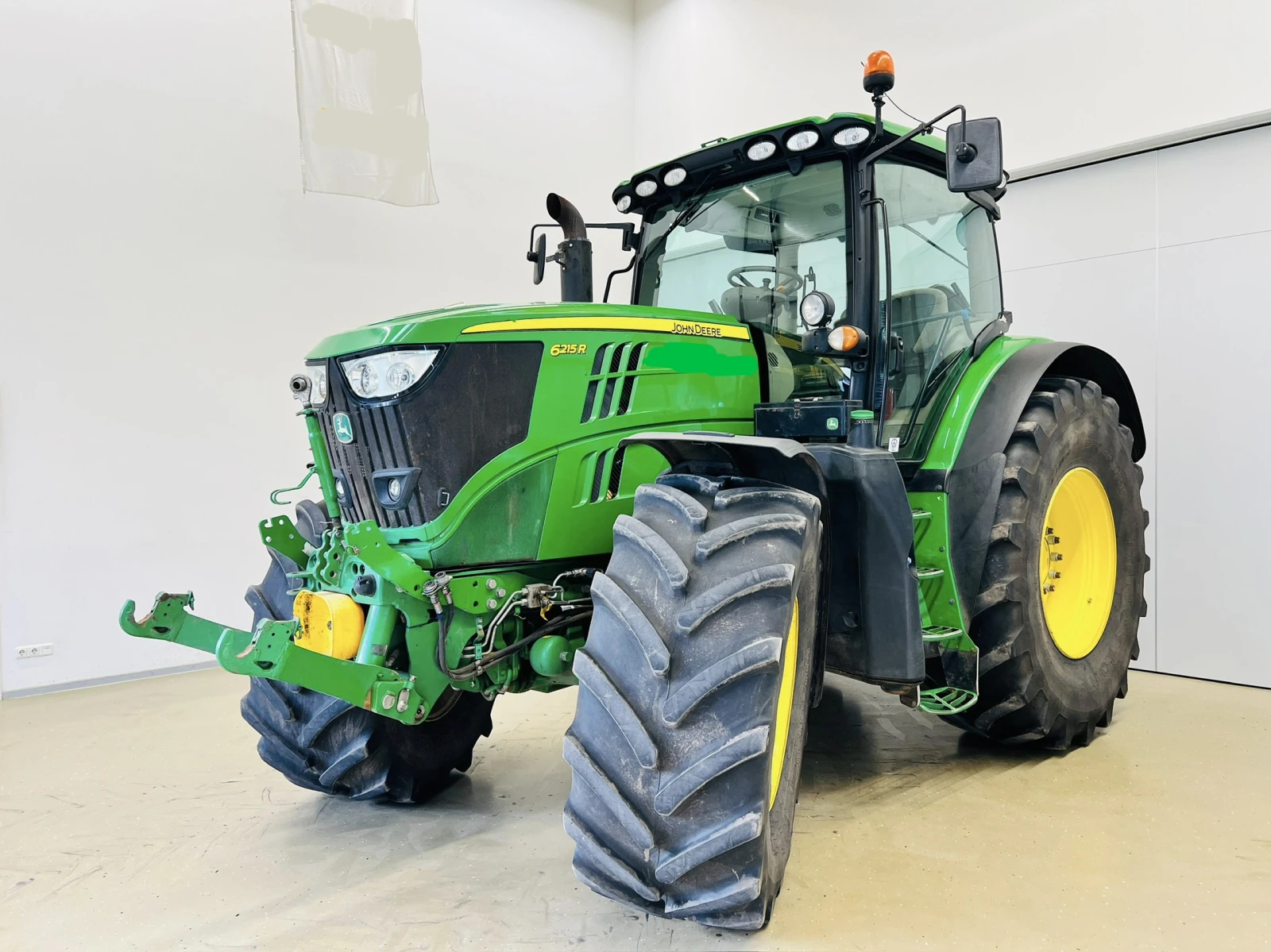 Трактор John Deere 6215R ЛИЗИНГ