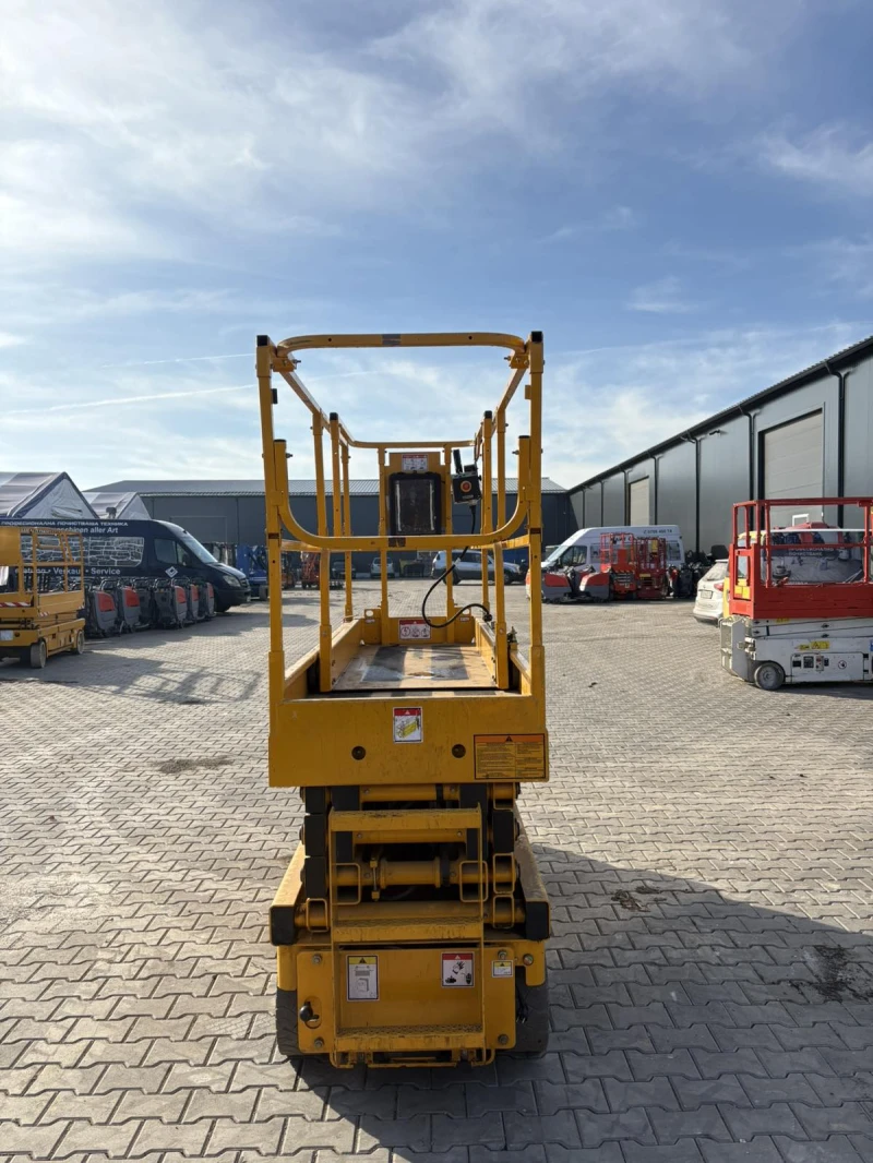 Автовишка Друга марка Haulotte Compact 10N, снимка 6 - Индустриална техника - 52845725