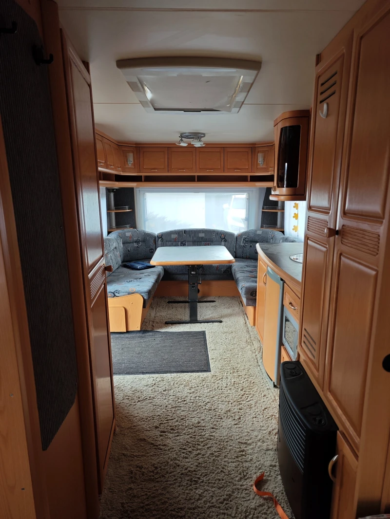 Каравана Hobby Prestige 610 UF, снимка 5 - Каравани и кемпери - 53514401