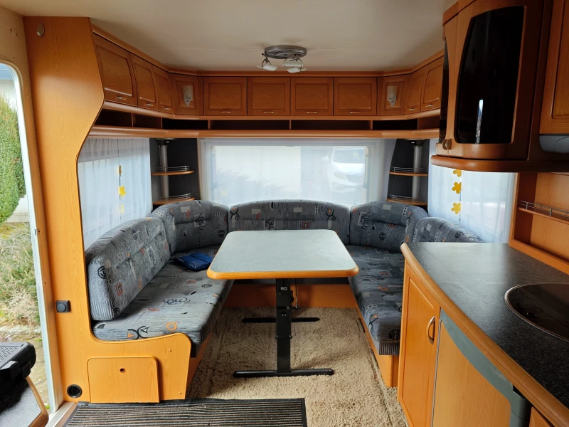 Каравана Hobby Prestige 610 UF, снимка 6 - Каравани и кемпери - 53514401