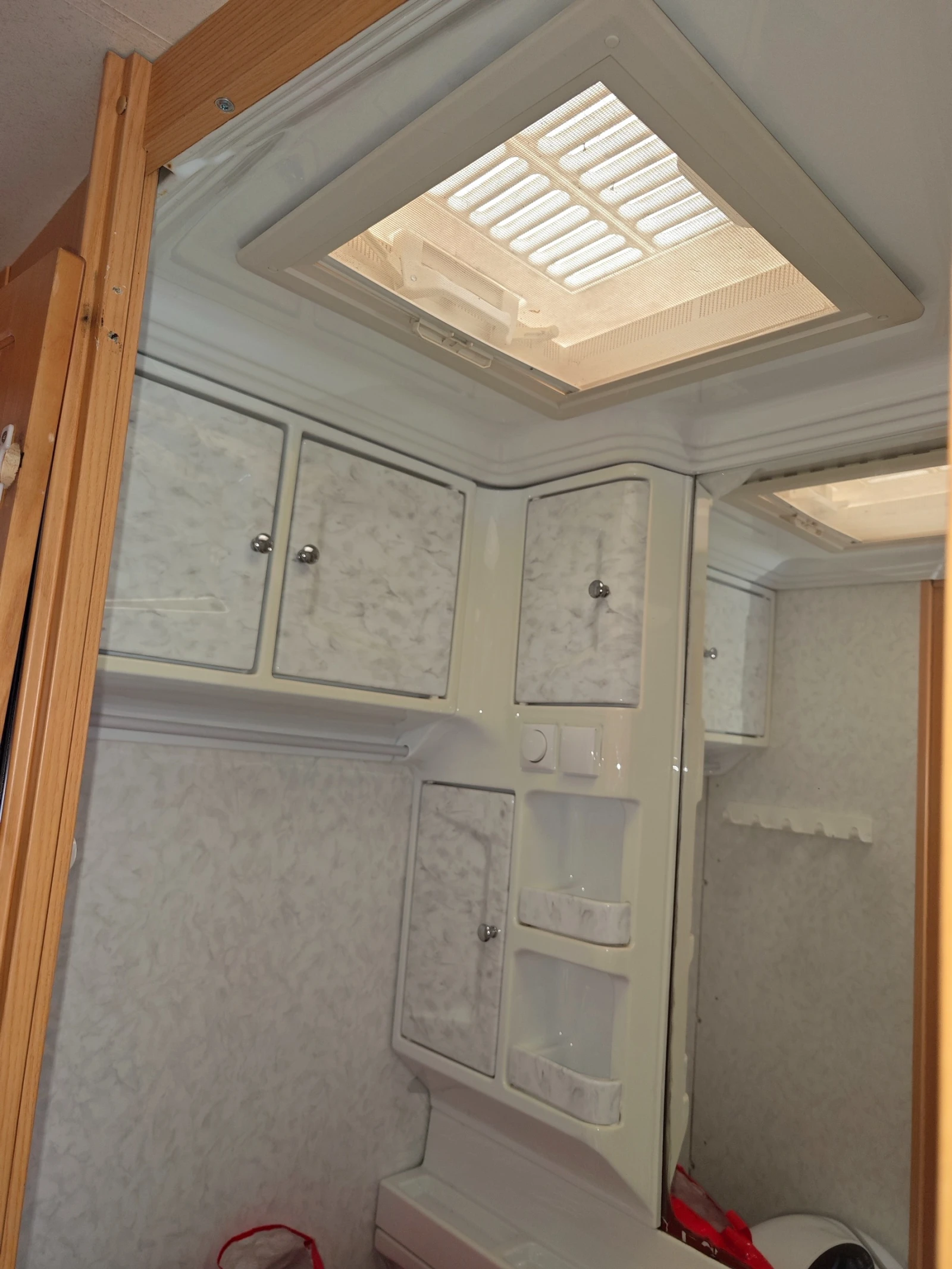 �������� Hobby Prestige 610 UF | Mobile.bg � ����������� 12