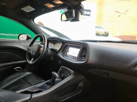 Dodge Challenger SXT PLUS| NAVI| ШИБИДАХ| КОЖЕН САЛОН, снимка 11