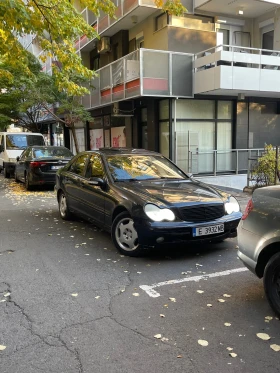 Mercedes-Benz C 220, снимка 3