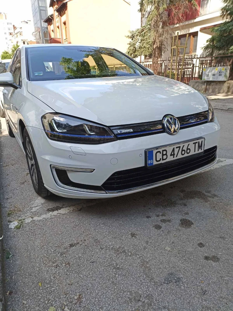 VW Golf Електрически , снимка 3 - Автомобили и джипове - 40773913