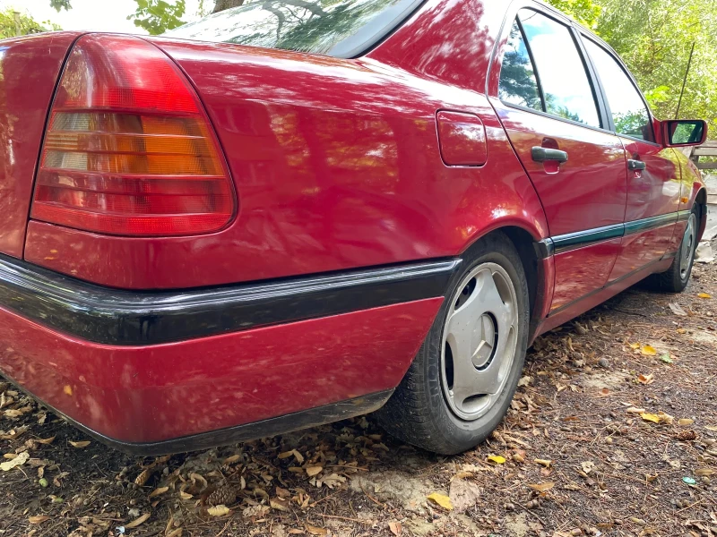 Mercedes-Benz C 220, снимка 5 - Автомобили и джипове - 47258730